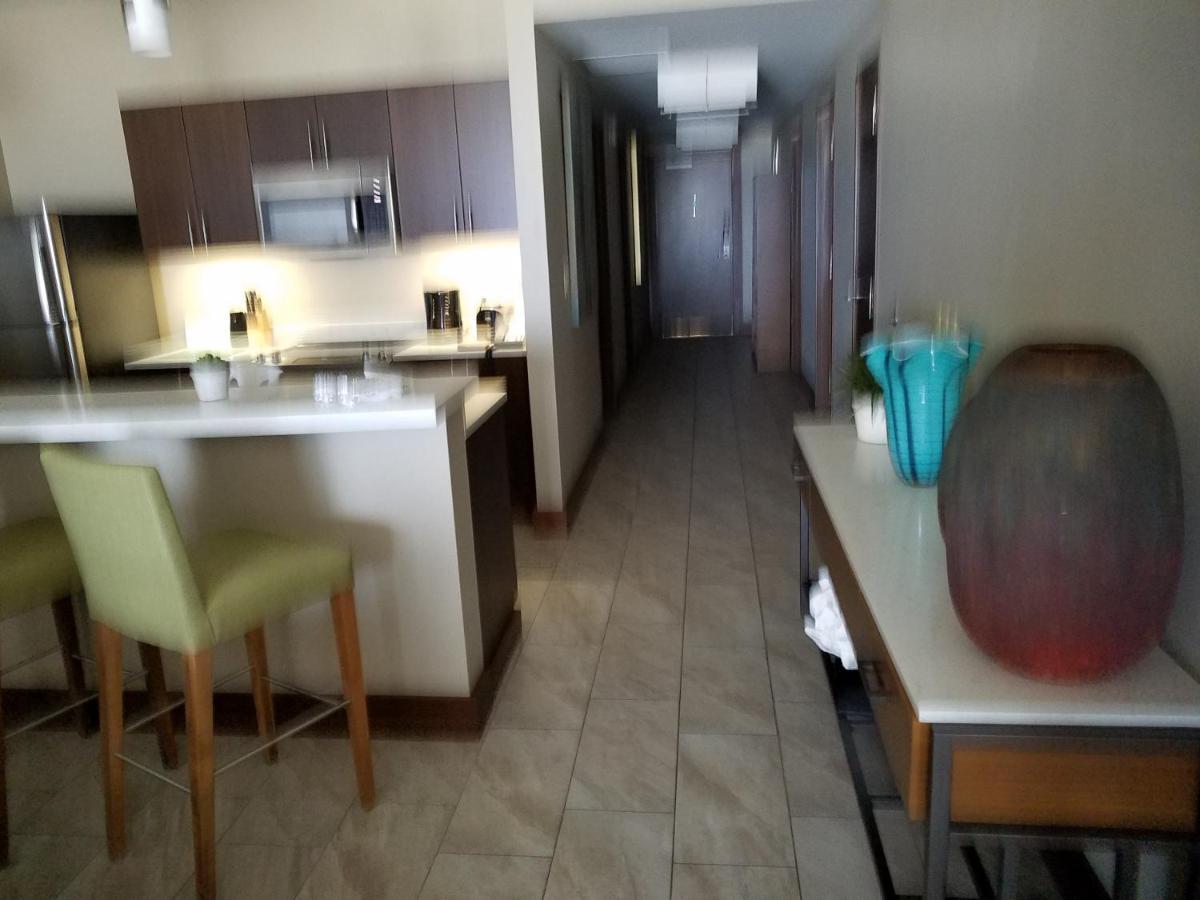 Dawn Beach Club Luxury Apartment Buitenkant foto